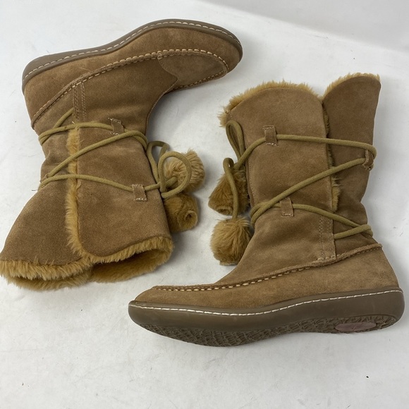 Steve Madden Iglou Suede Wrap Pom Pom Tie Boots - Picture 5 of 8